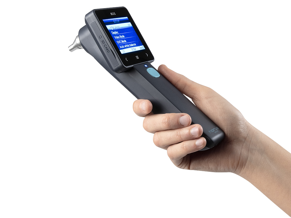 Video-Otoscope H built-in display